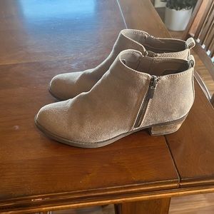 Booties light tan size 7 worn twice